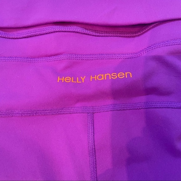 Helly Hansen women’s purple training yoga capris in size medium - Picture 5 of 8